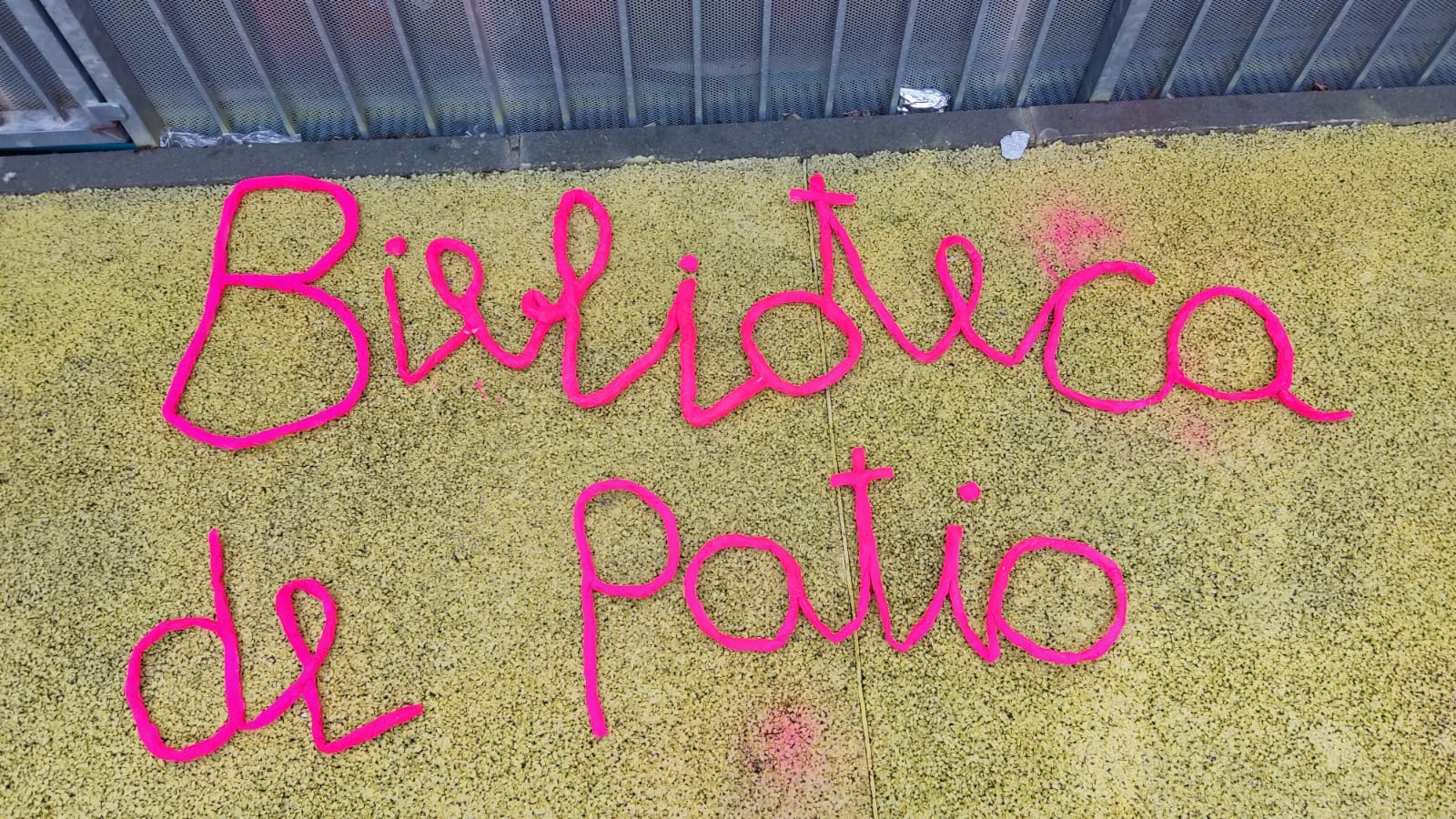 📚 La Biblioteca de Patio vuelve a llenar el recreo de historias